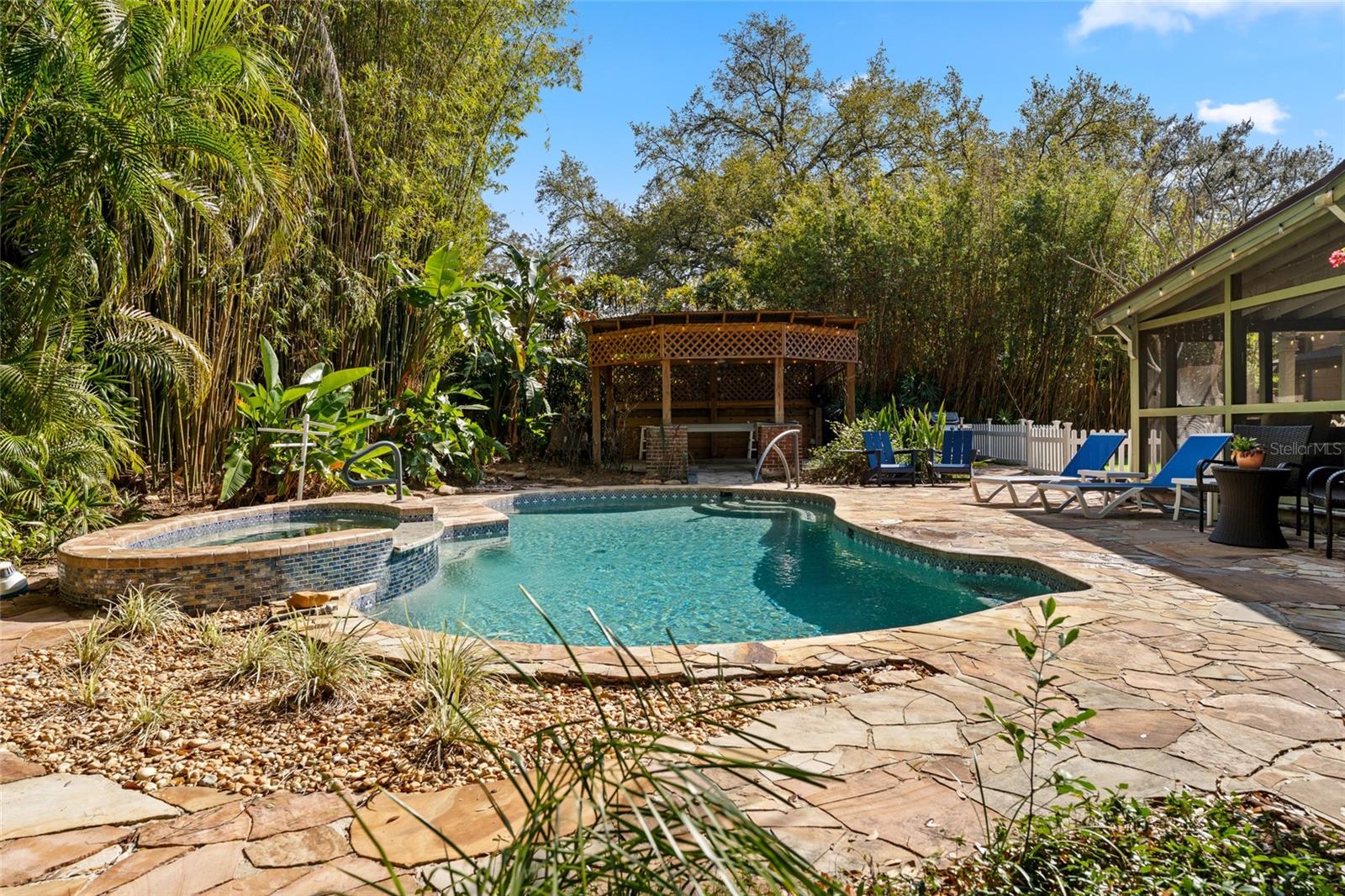 EVELYN CITY - Residential