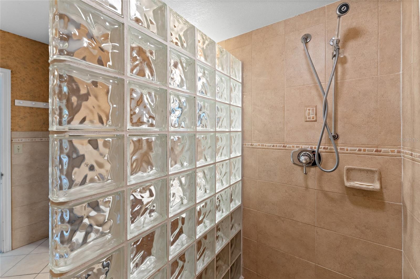 EVELYN CITY - Residential