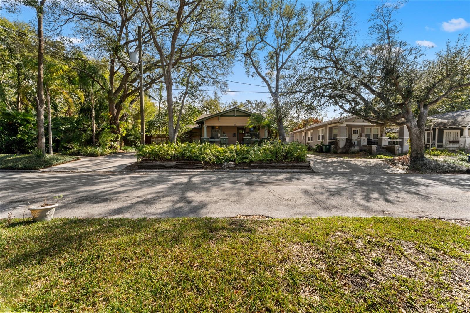 EVELYN CITY - Residential