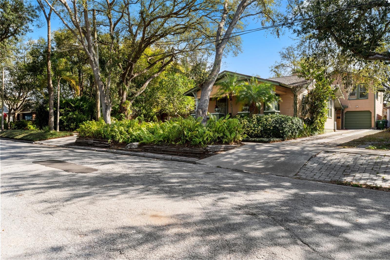 EVELYN CITY - Residential