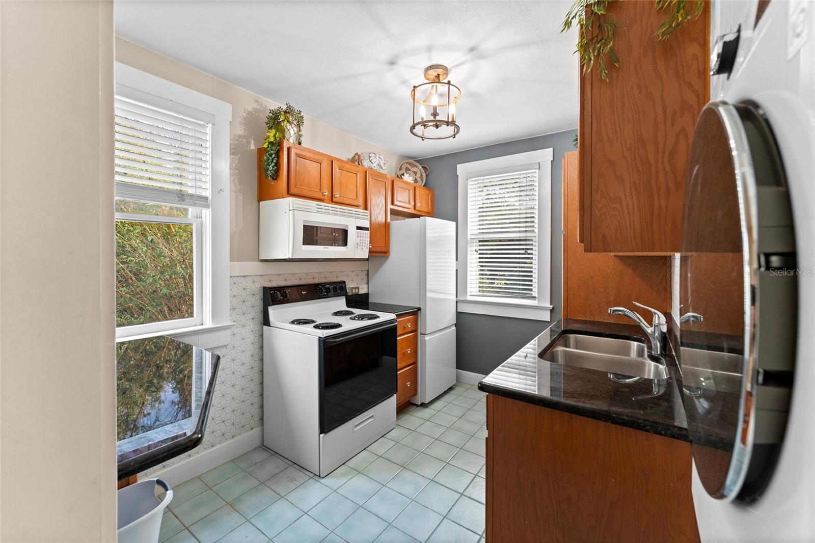 EVELYN CITY - Residential