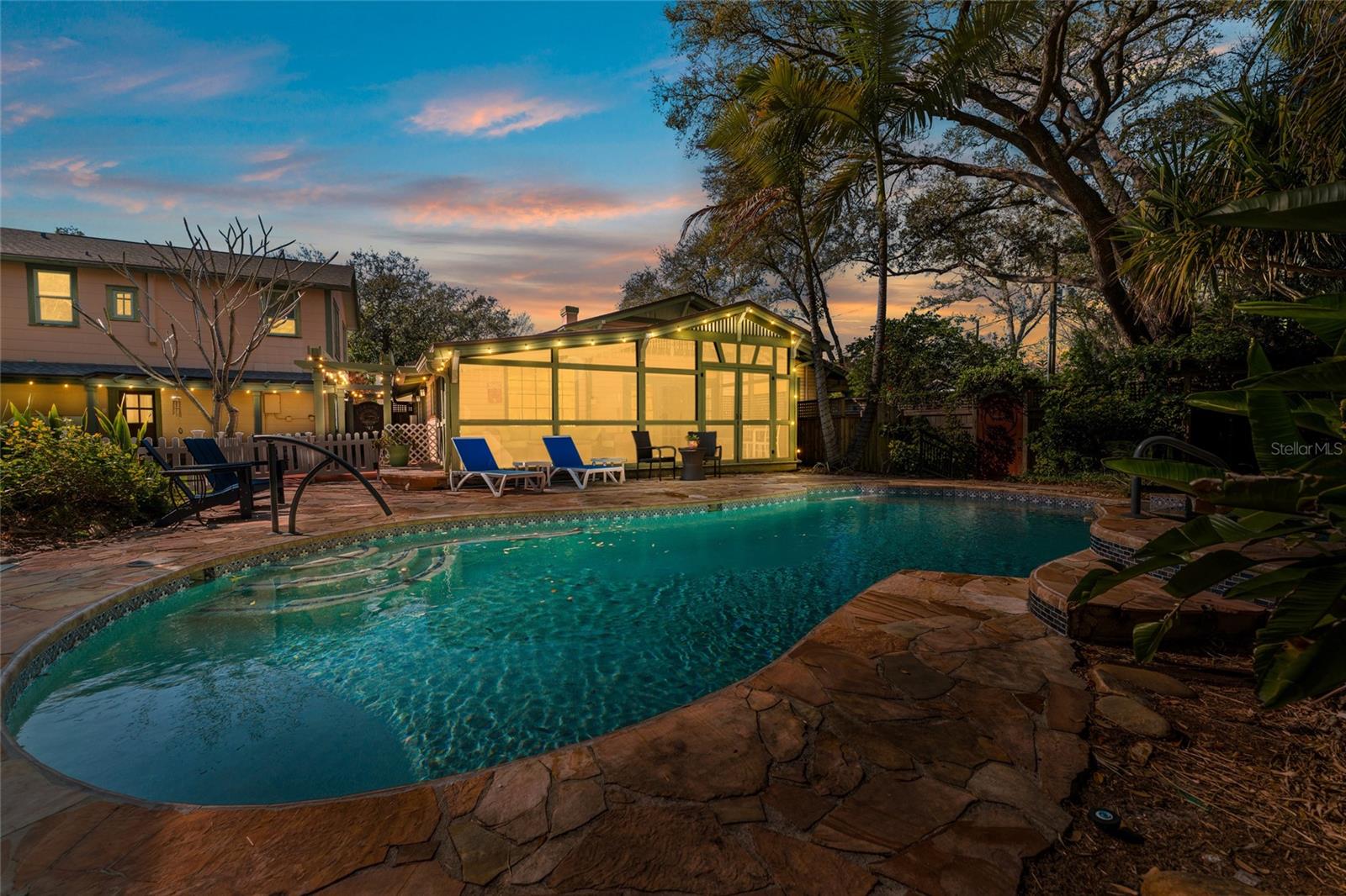 EVELYN CITY - Residential