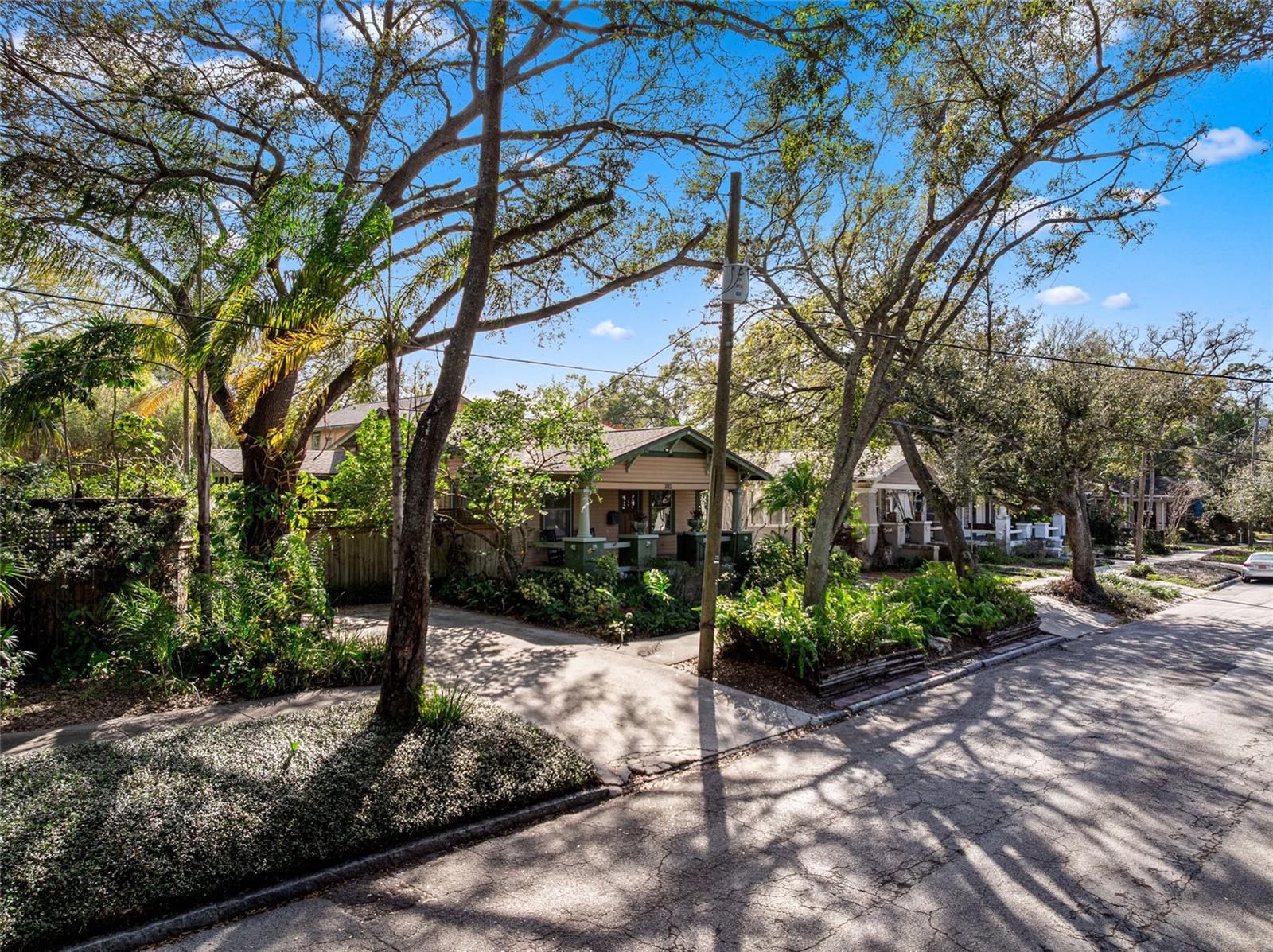 EVELYN CITY - Residential