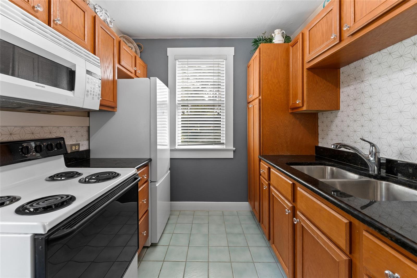 EVELYN CITY - Residential