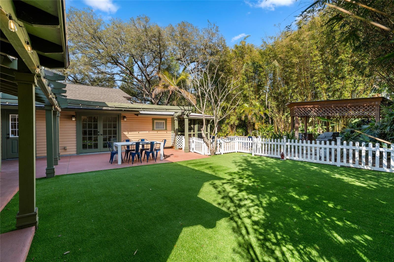 EVELYN CITY - Residential