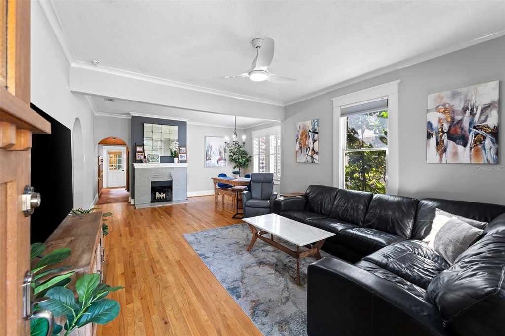 Photo of 1011 E Broad Street, Tampa, FL 33604 (MLS # TB8485646)