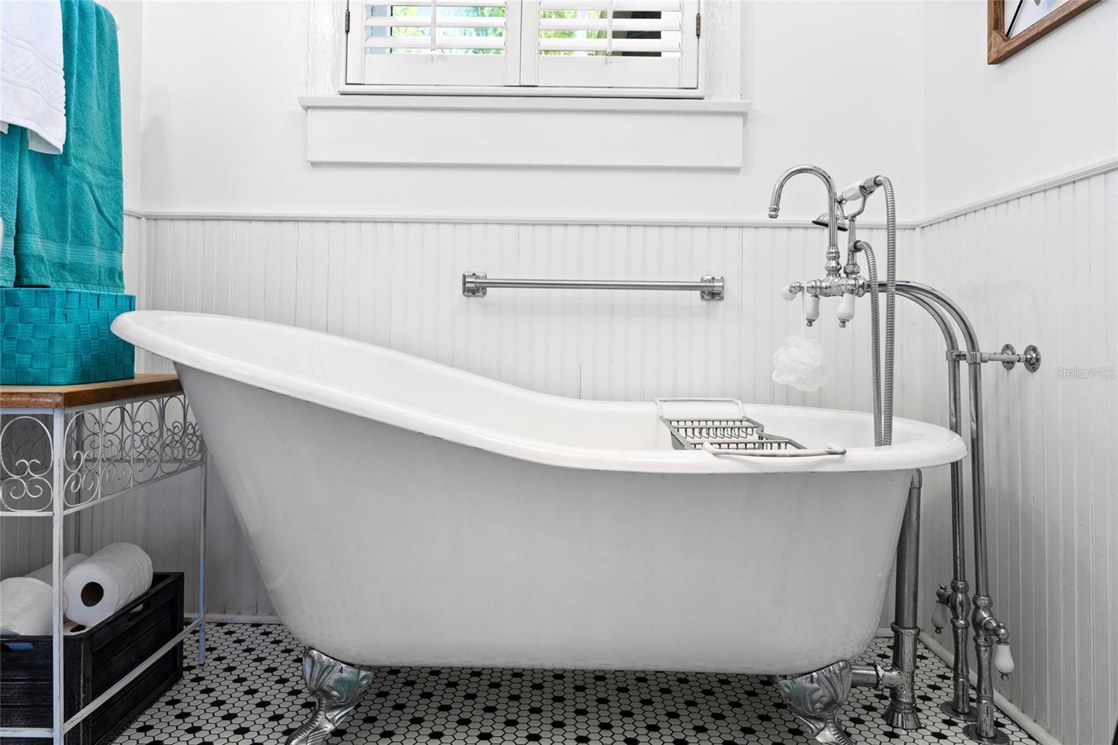 EVELYN CITY - Residential