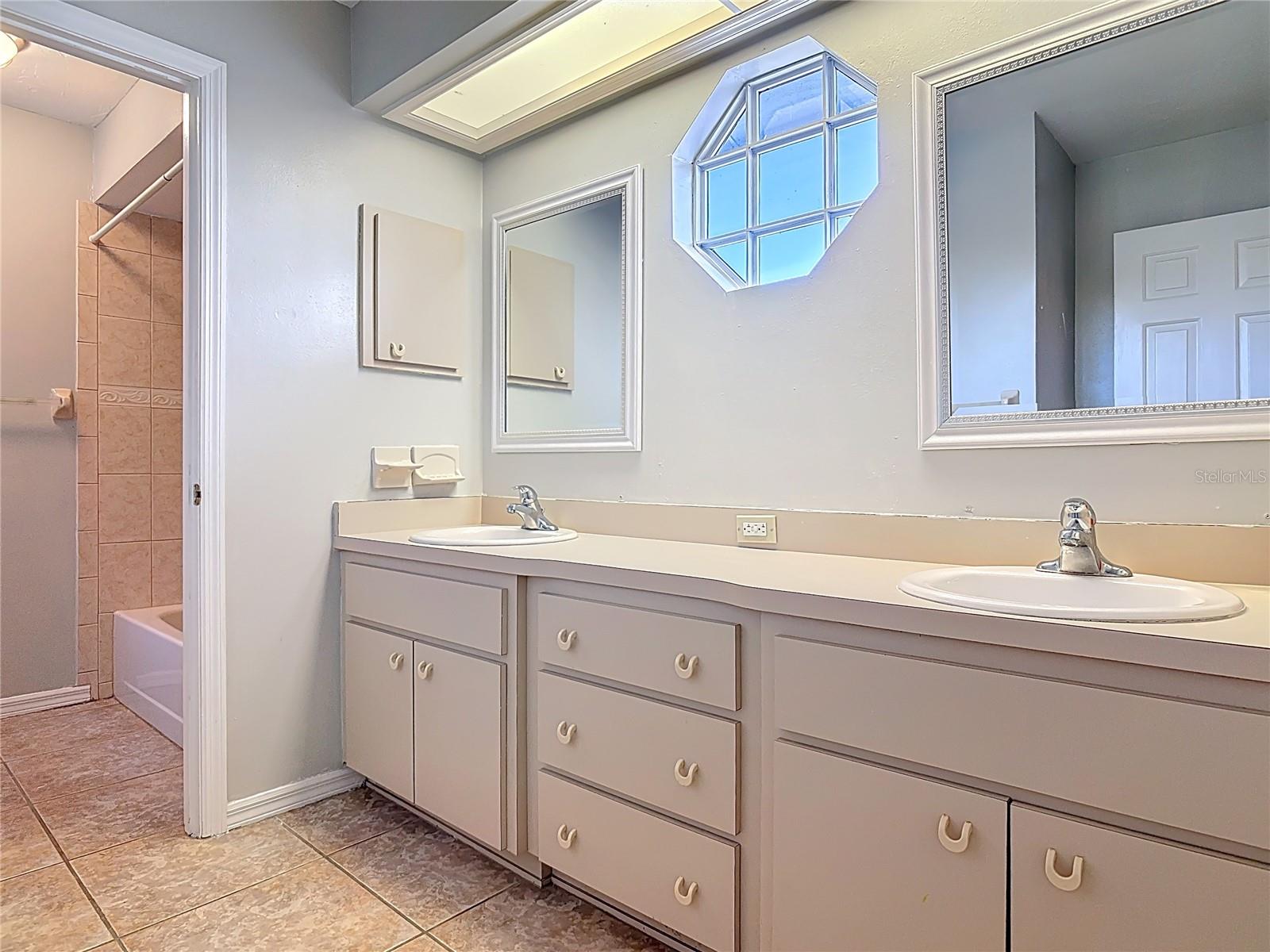 TAVARES VISTA DEL LARGO WATER PLANT SITE - Residential