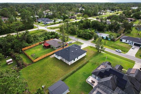 A home in DELAND