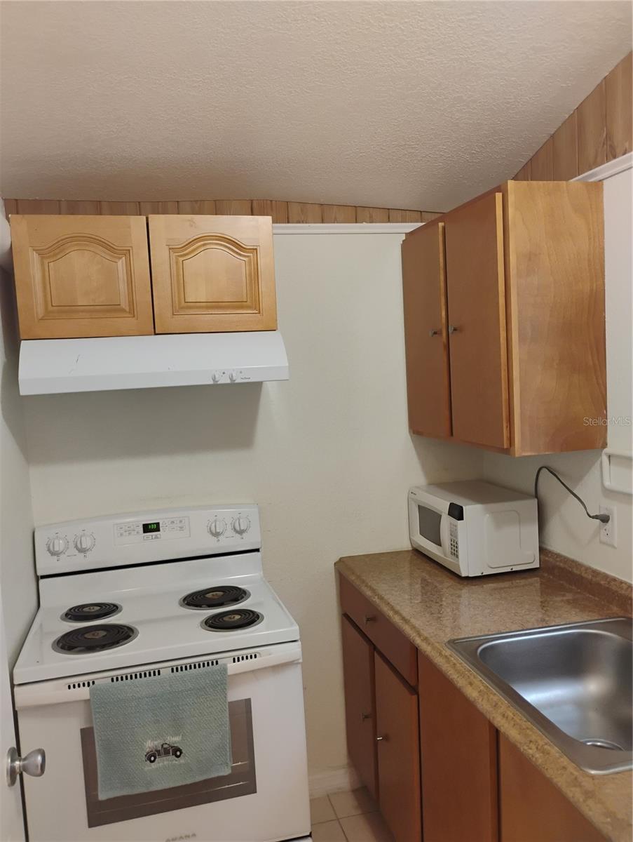 ROCKY RIVER SITES - Residential Lease