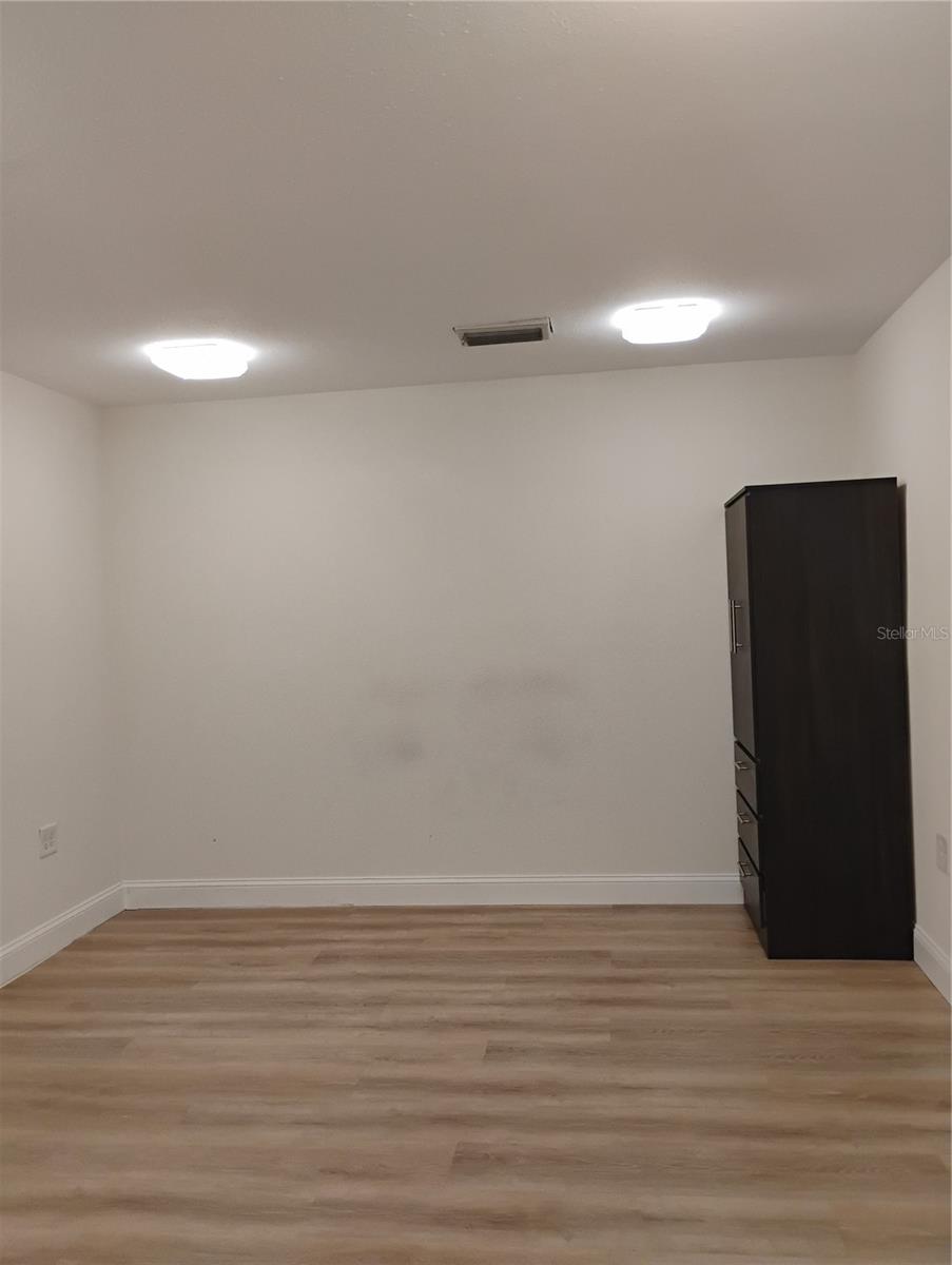 ROCKY RIVER SITES - Residential Lease