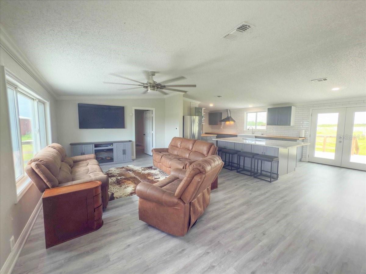 ACREAGE - Residential