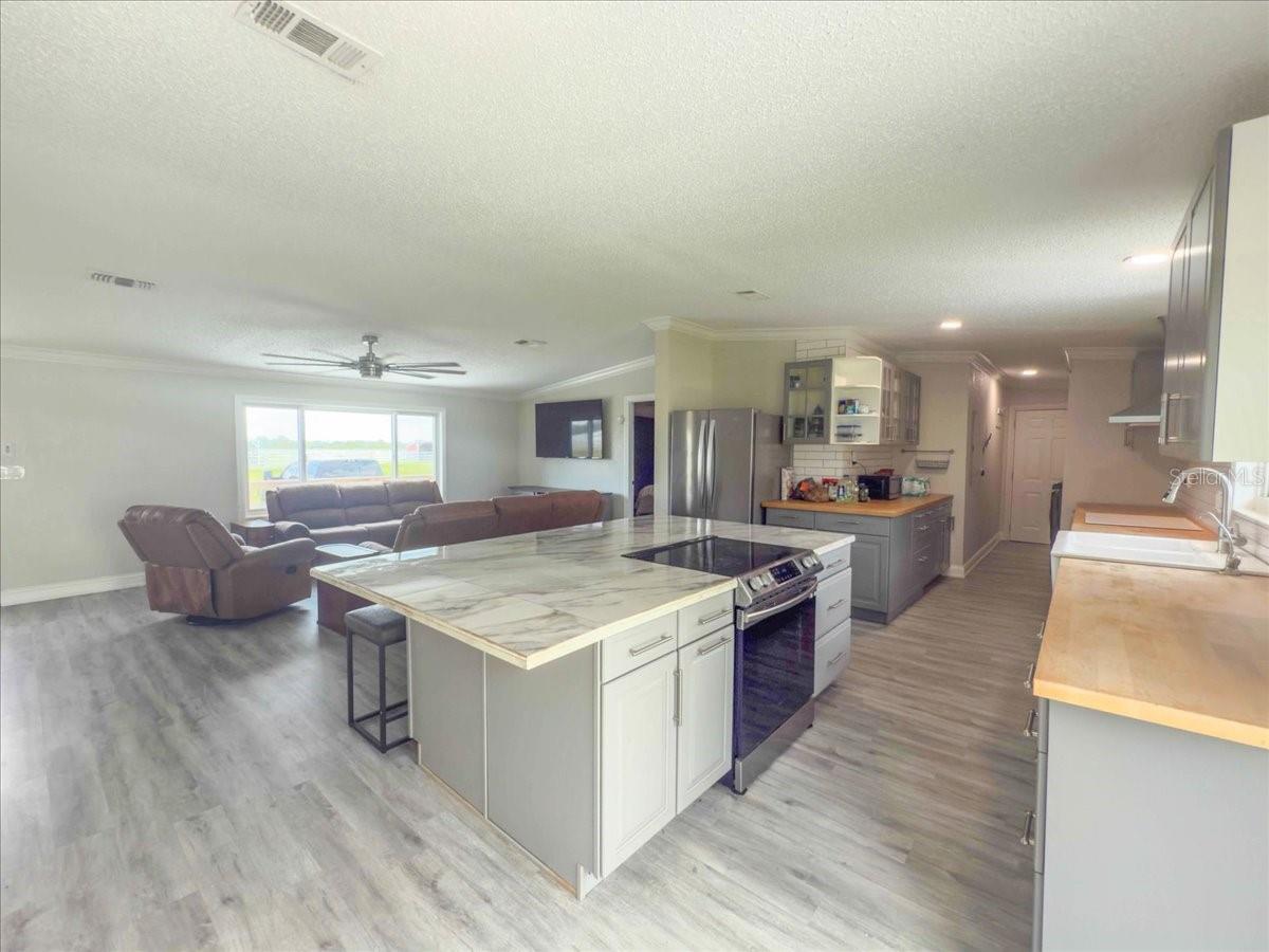 ACREAGE - Residential