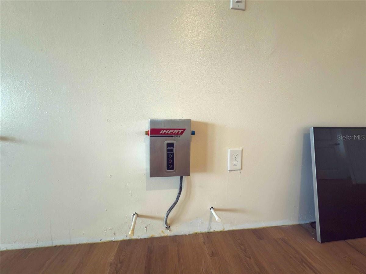 ACREAGE - Residential