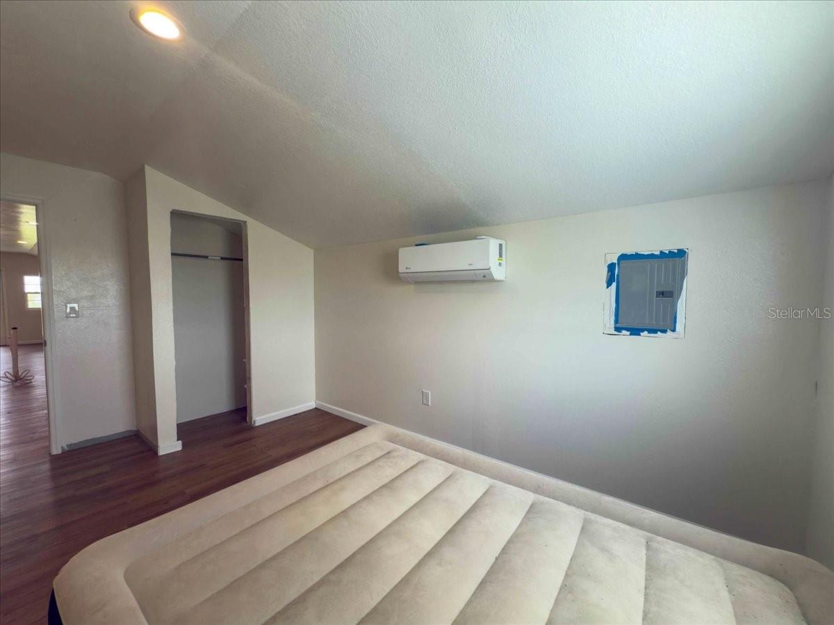 ACREAGE - Residential