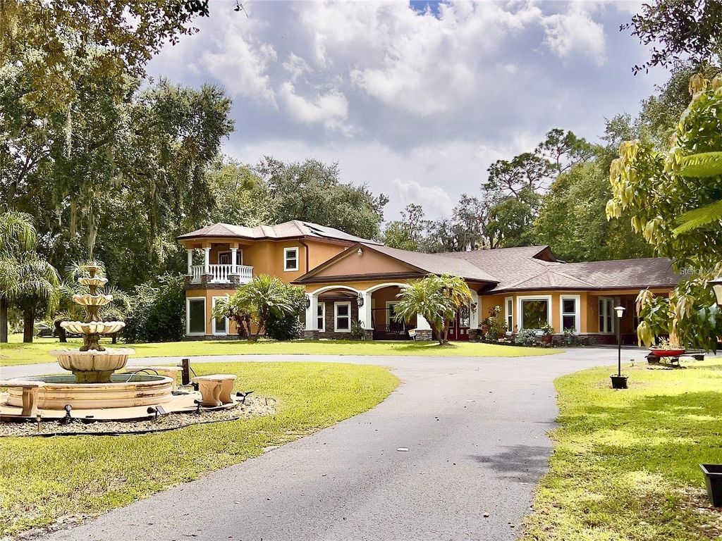 Photo of 3900 Reaves Road, Kissimmee, FL 34746 (MLS # TB8491602)