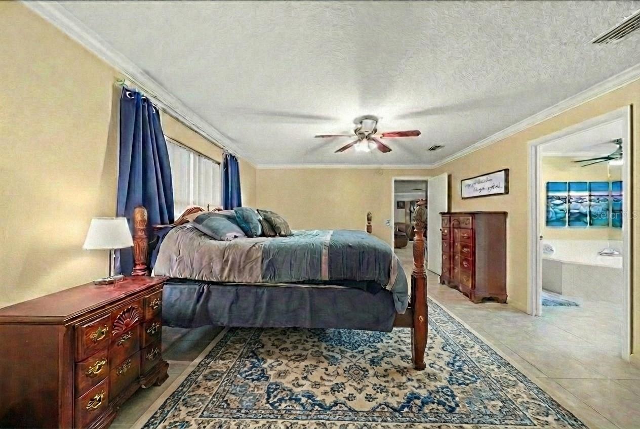 CAMELOT WEST - Residential