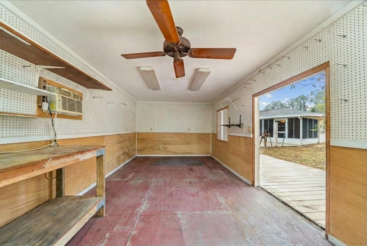 CAMELOT WEST - Residential