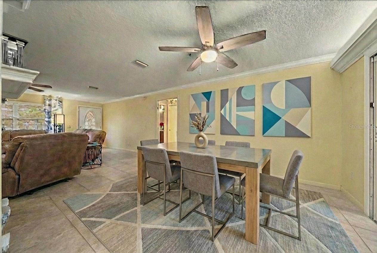 CAMELOT WEST - Residential