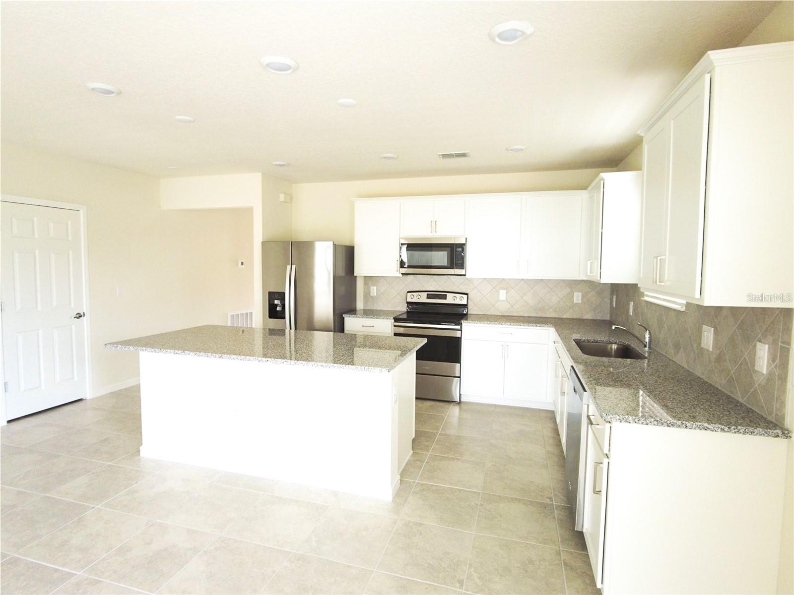 CITRUS ISLE - Residential Lease