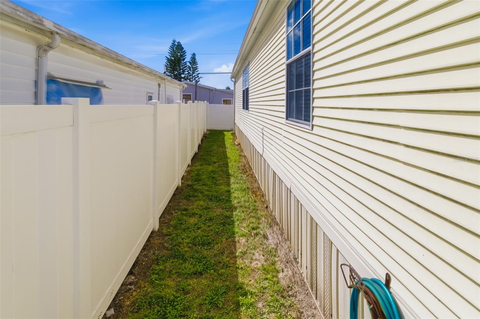 FAIR LANE ACRES SECOND ADD - Residential