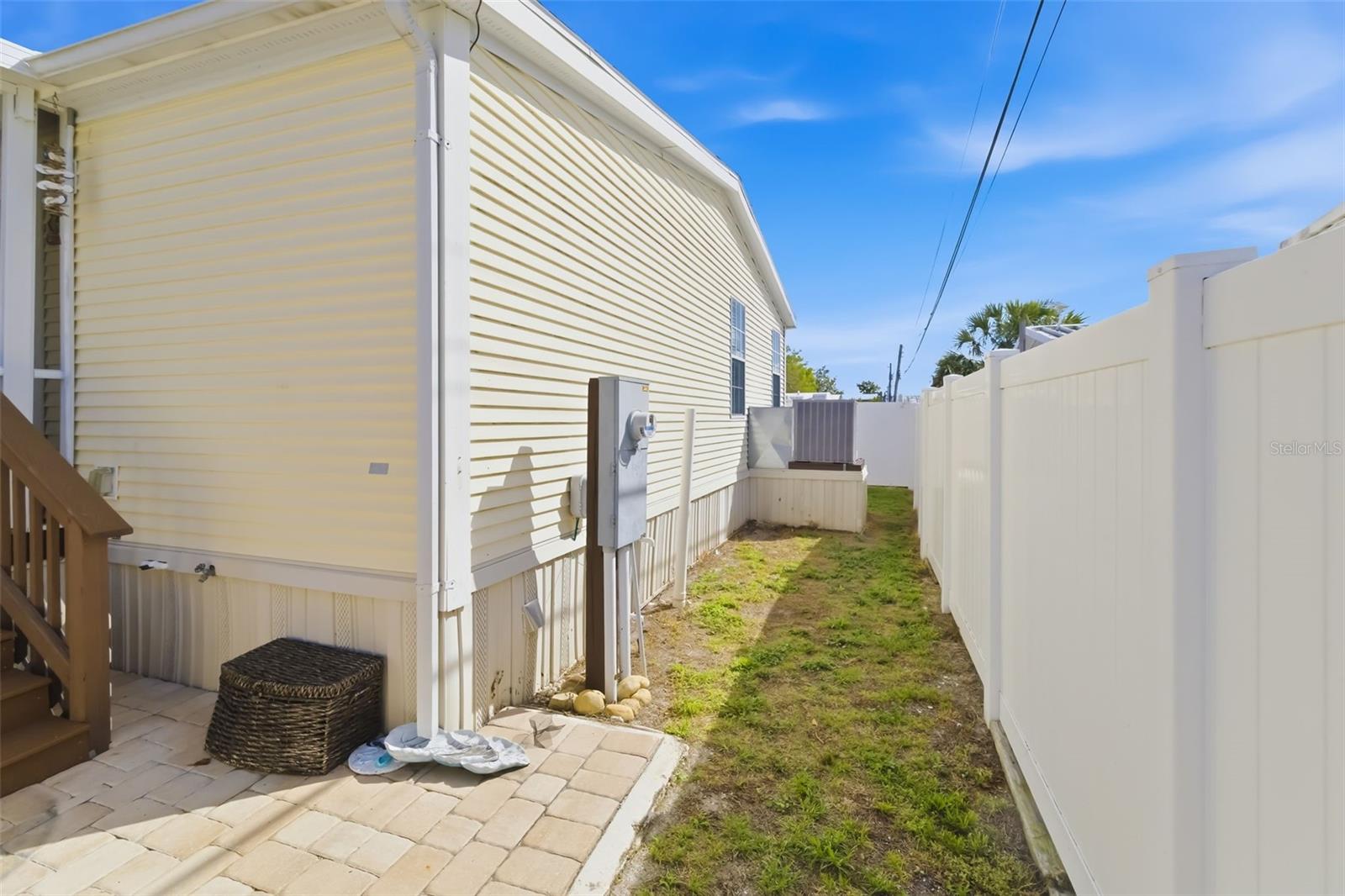 FAIR LANE ACRES SECOND ADD - Residential