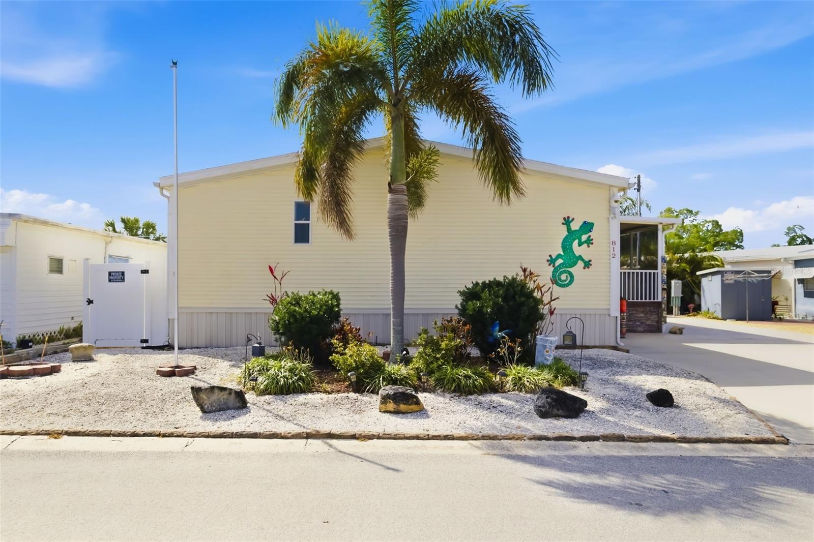 FAIR LANE ACRES SECOND ADD - Residential