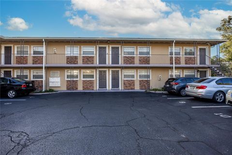 Photo of 501 NW 15th Avenue #12, Gainesville, FL 32601 (MLS # GC535324)