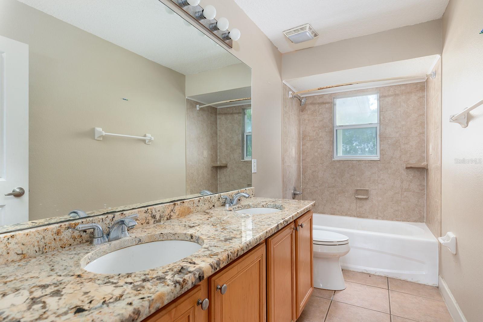 HUNTERS CREEK TR 515 PH 02 48 96 - Residential