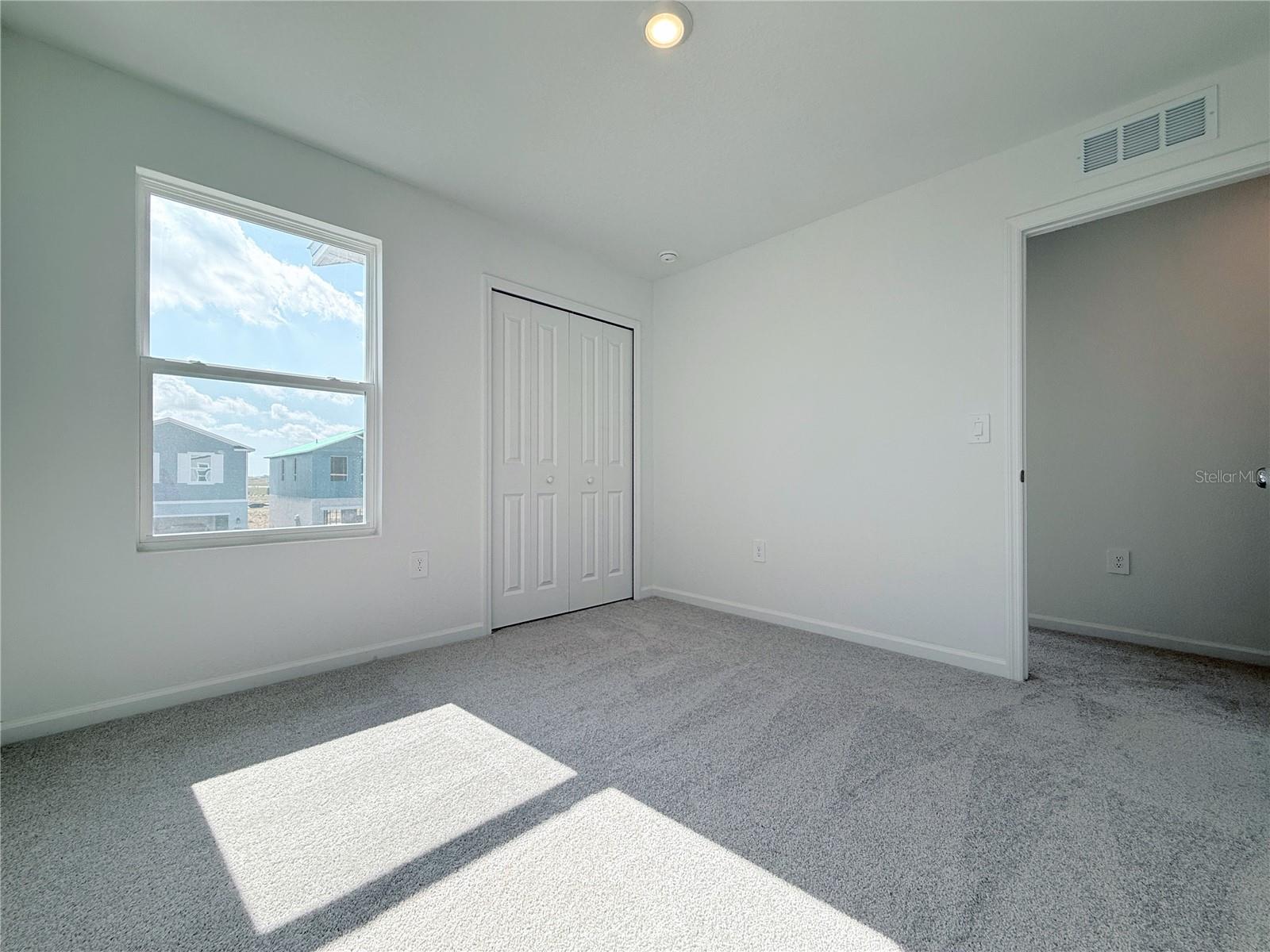 HAMILTON BLUFF SUB - Residential Lease