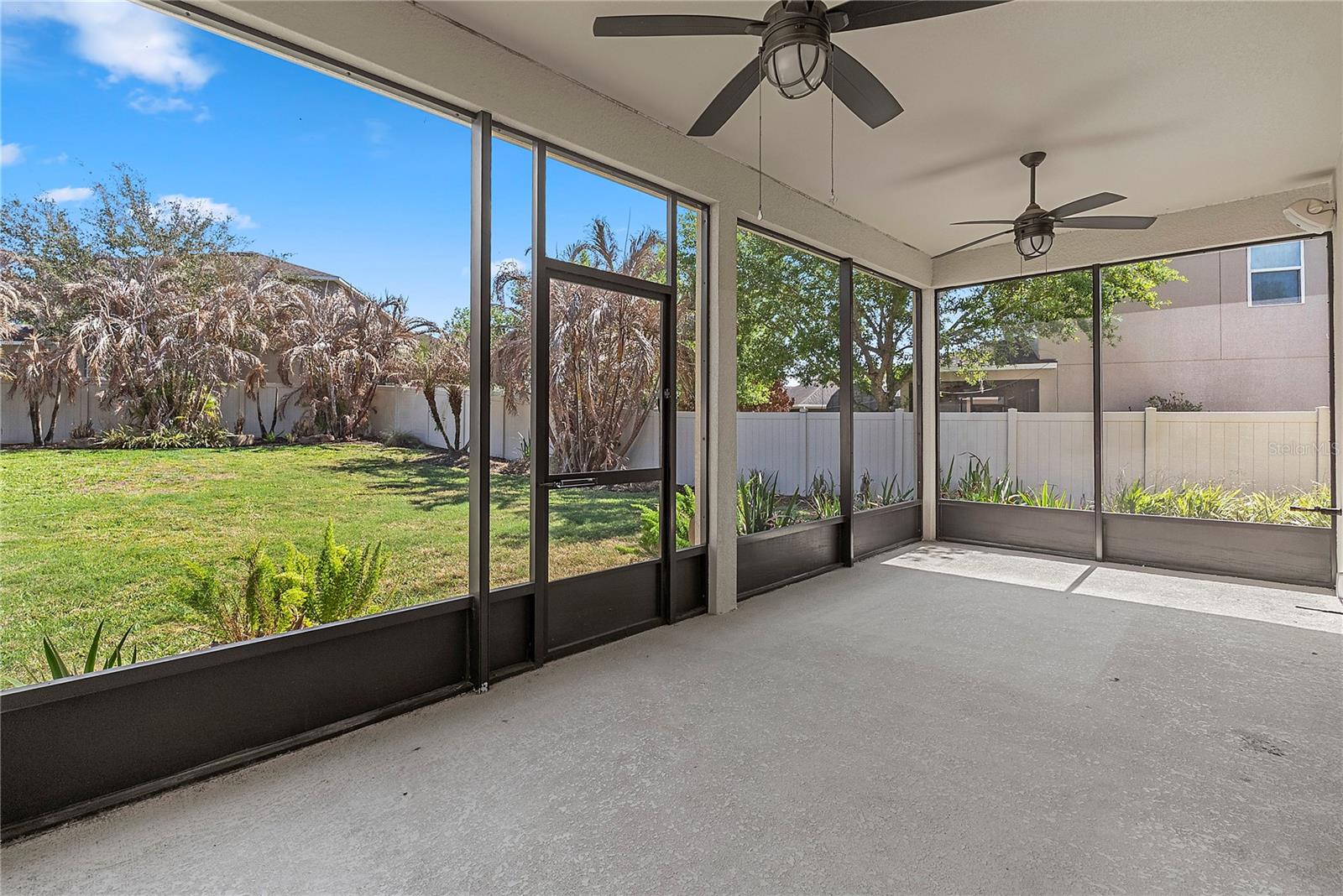 VINEYARDS/HORIZONS WEST PH 1B - Residential