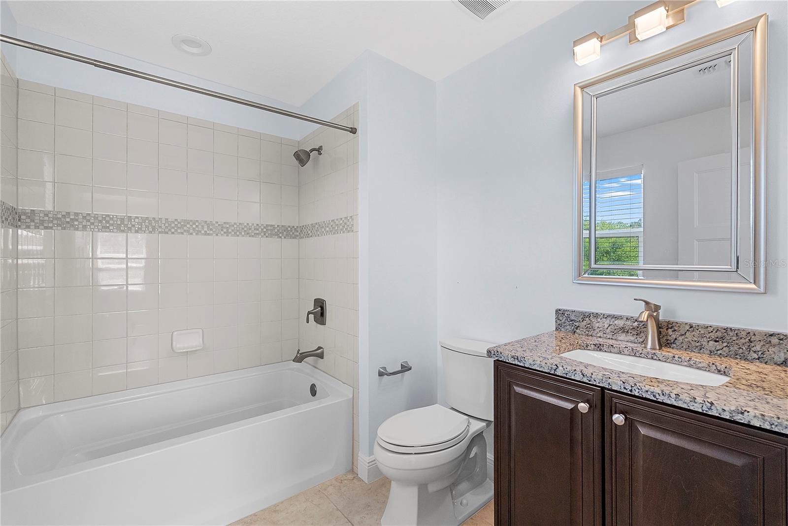 VINEYARDS/HORIZONS WEST PH 1B - Residential