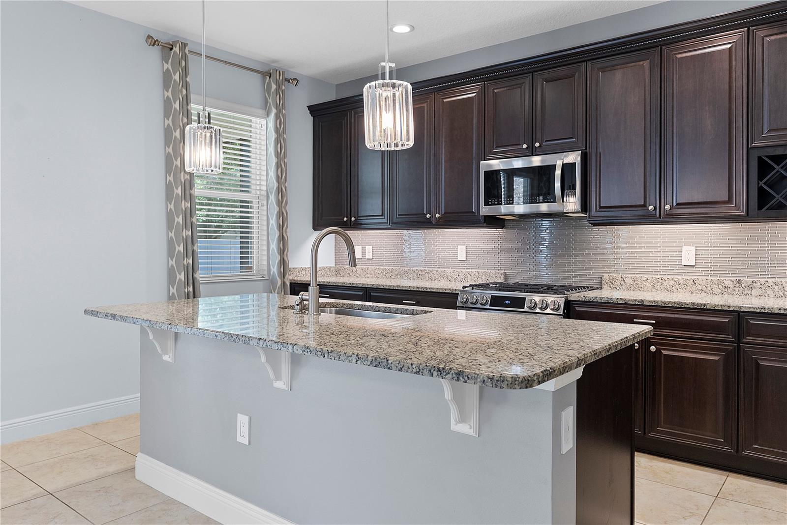 VINEYARDS/HORIZONS WEST PH 1B - Residential