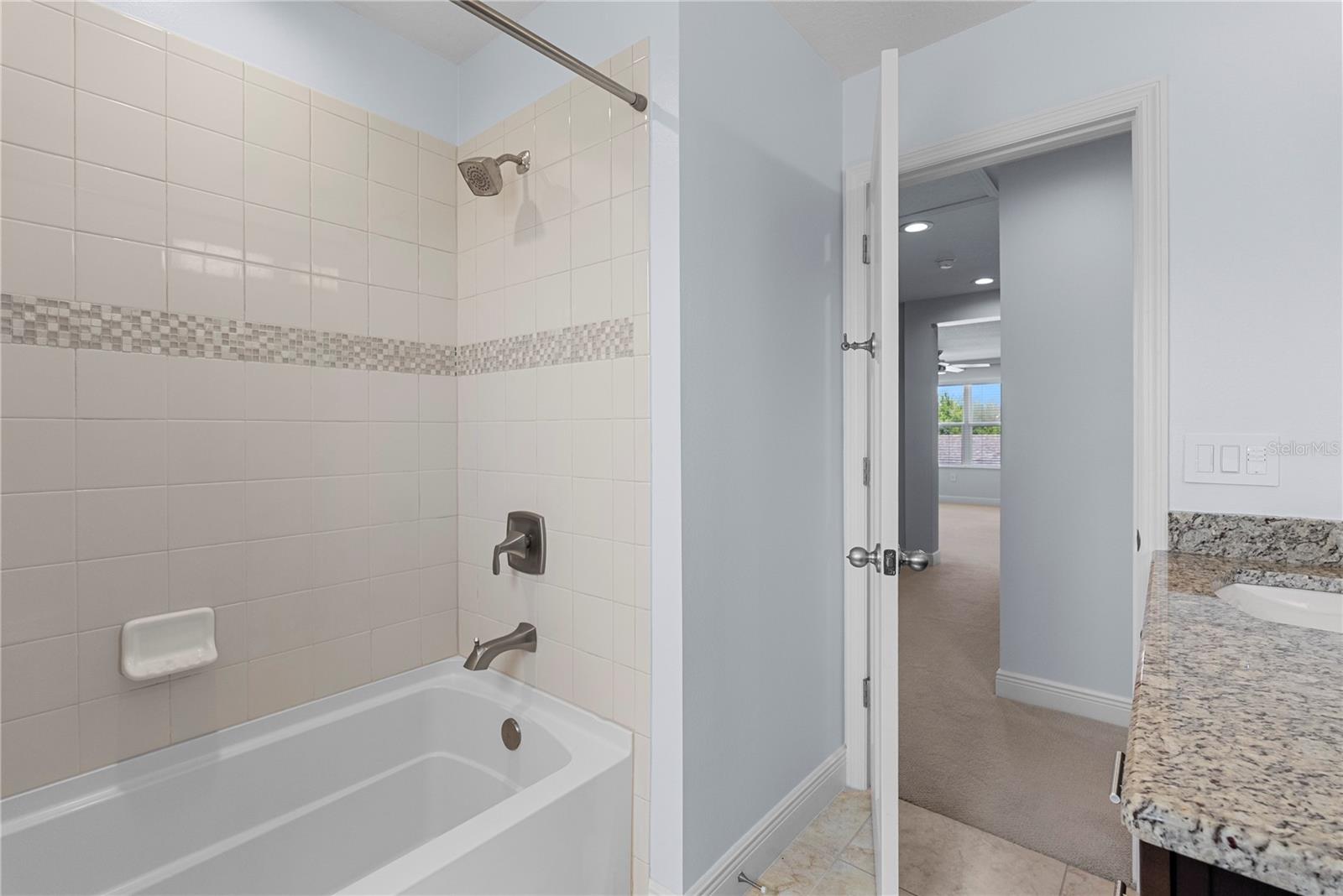 VINEYARDS/HORIZONS WEST PH 1B - Residential