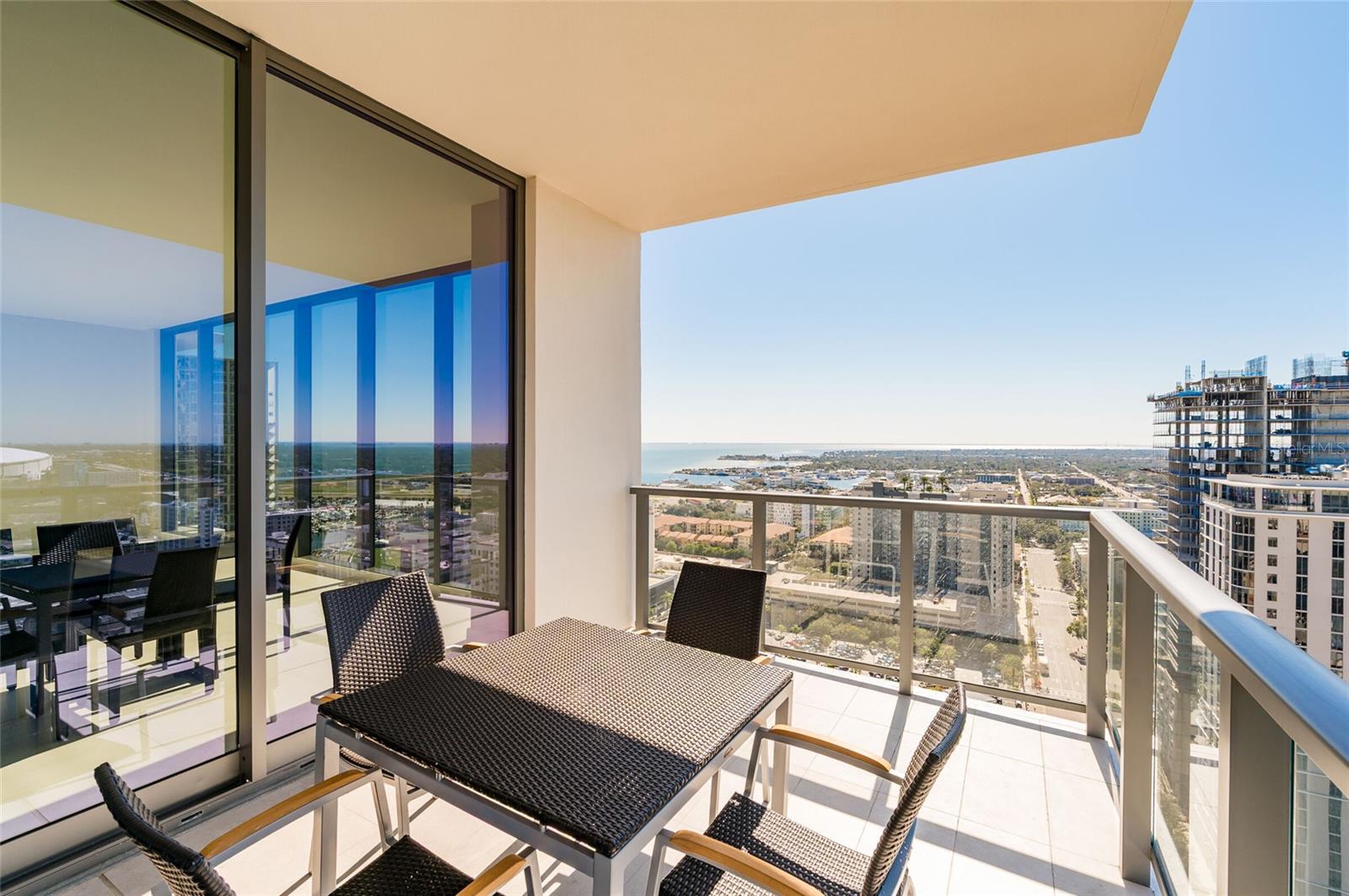 ART HOUSE - Residential