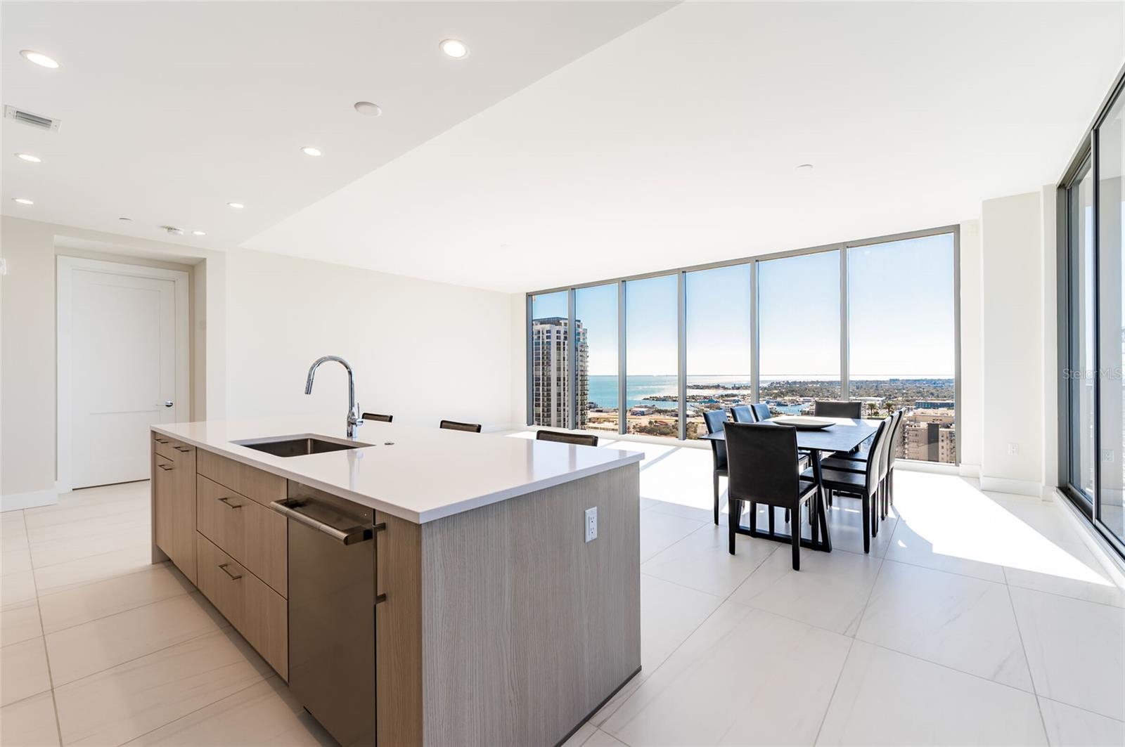 ART HOUSE - Residential