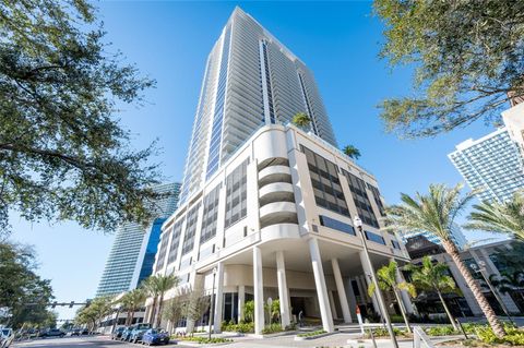 Photo of 275 1st Ave South #2606, St Petersburg, FL 33701 (MLS # TB8464143)