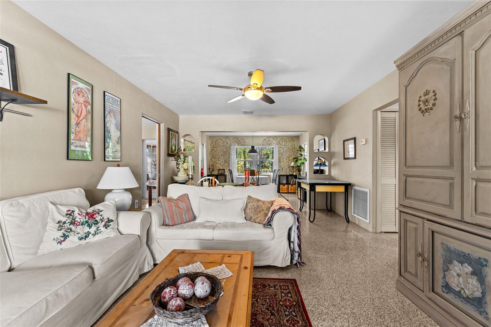 BAYOU HEIGHTS HANLONS - Residential