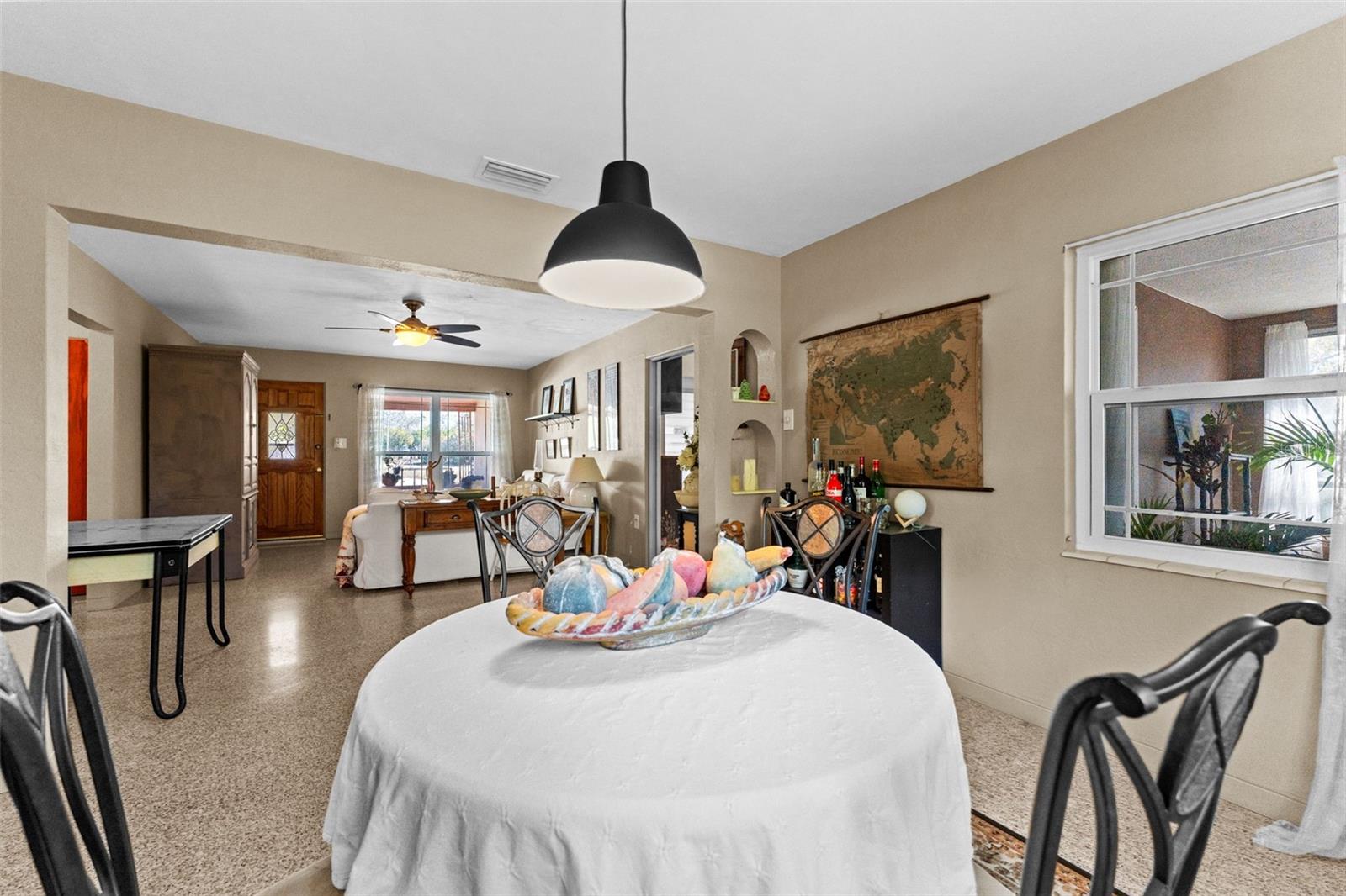 BAYOU HEIGHTS HANLONS - Residential