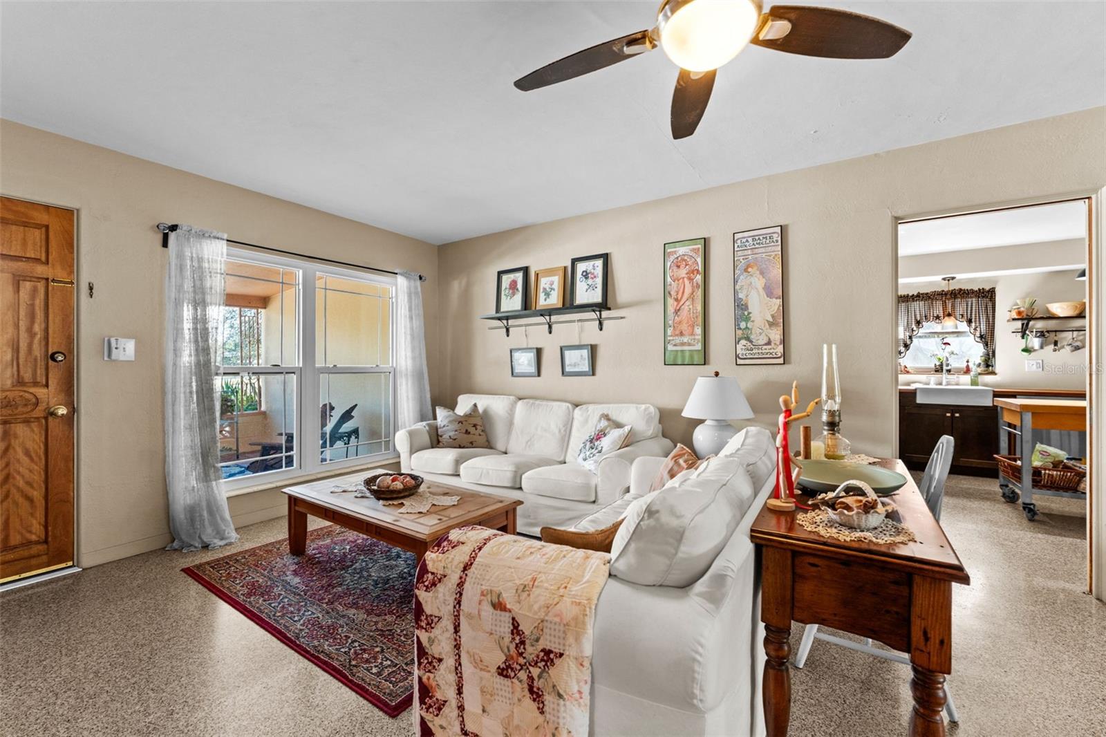 BAYOU HEIGHTS HANLONS - Residential