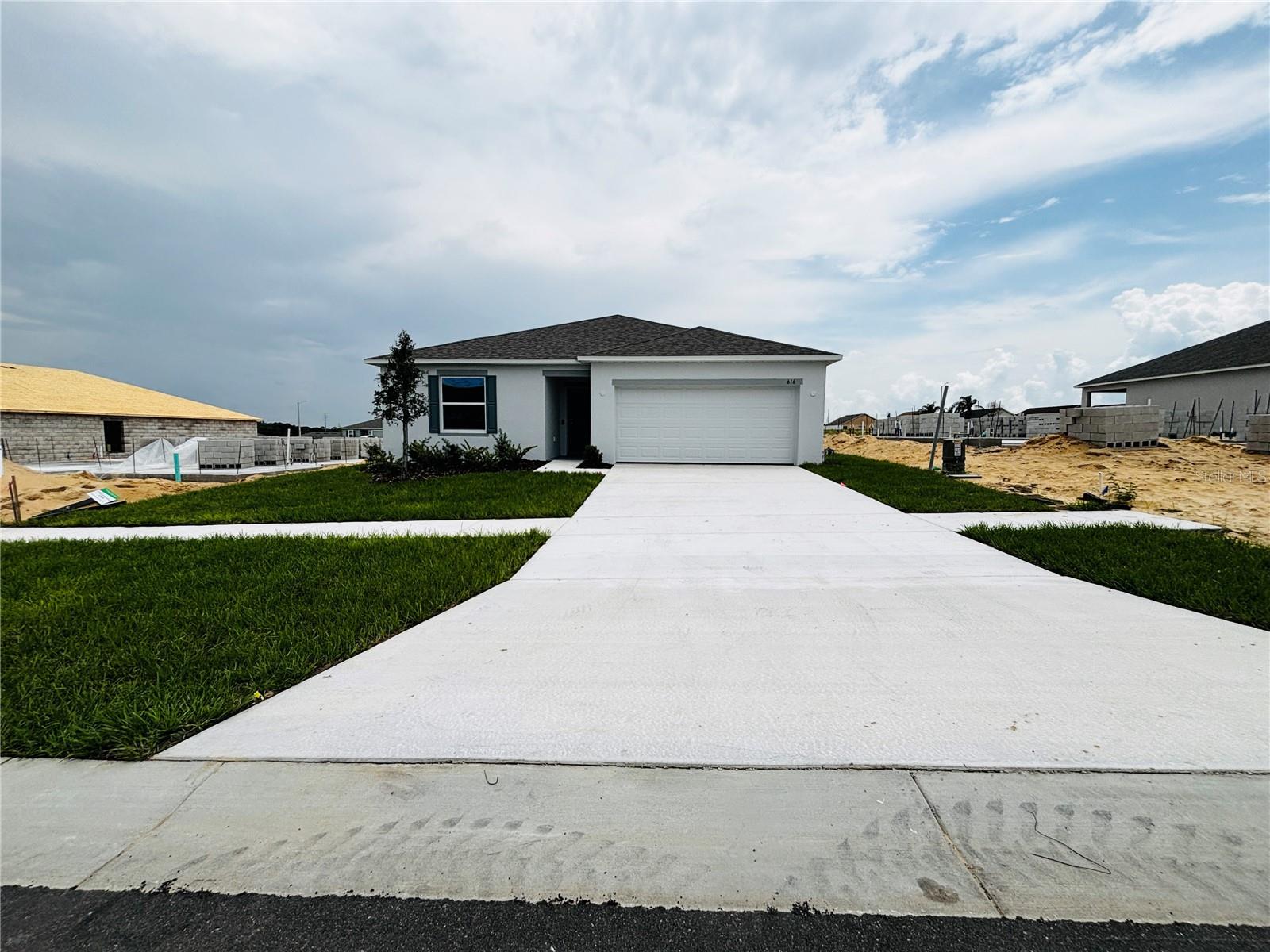 616 BROADOAK DRIVE