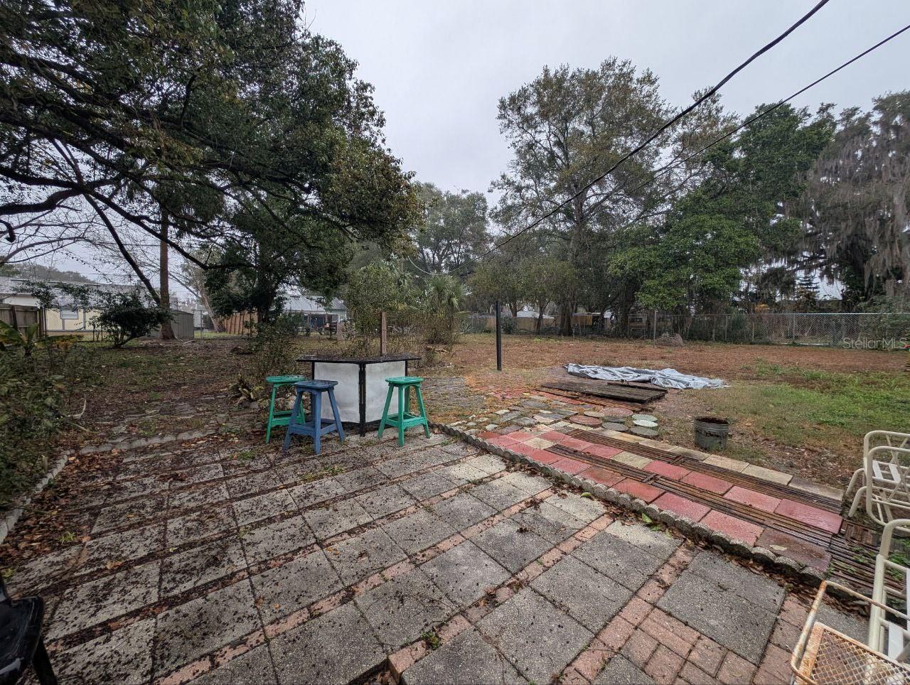 LEESBURG HILLSIDE MANOR - Residential