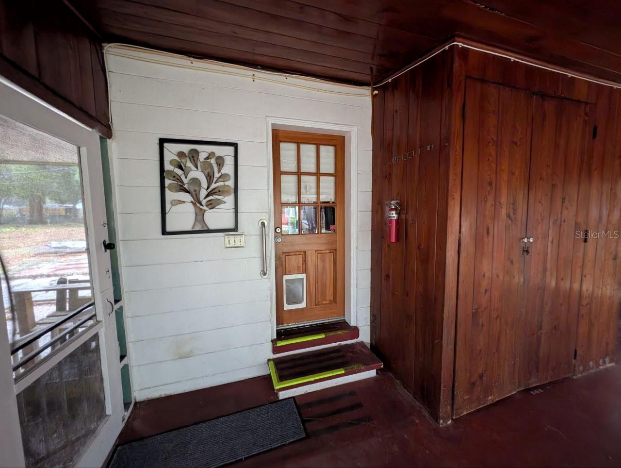 LEESBURG HILLSIDE MANOR - Residential