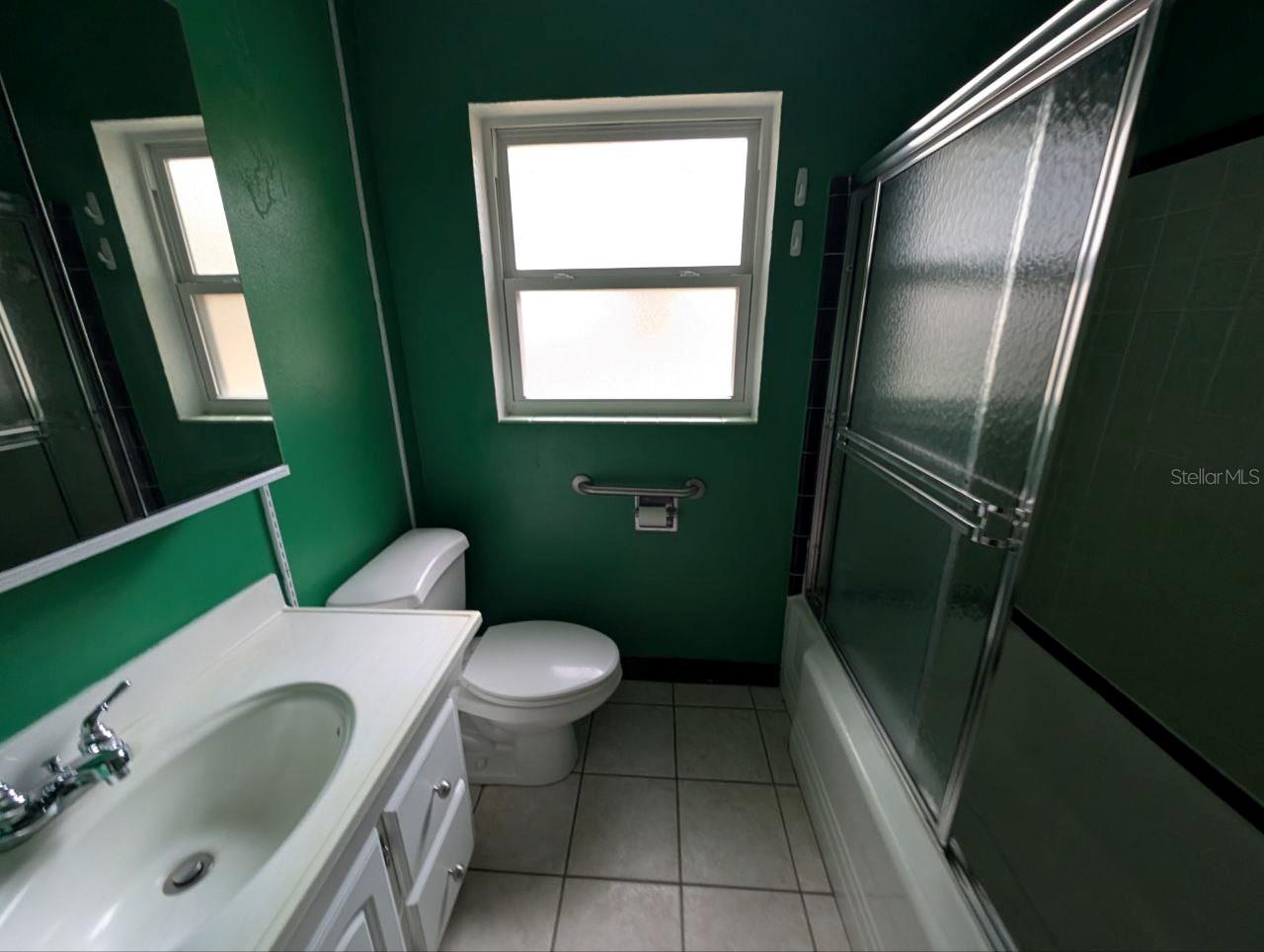 LEESBURG HILLSIDE MANOR - Residential