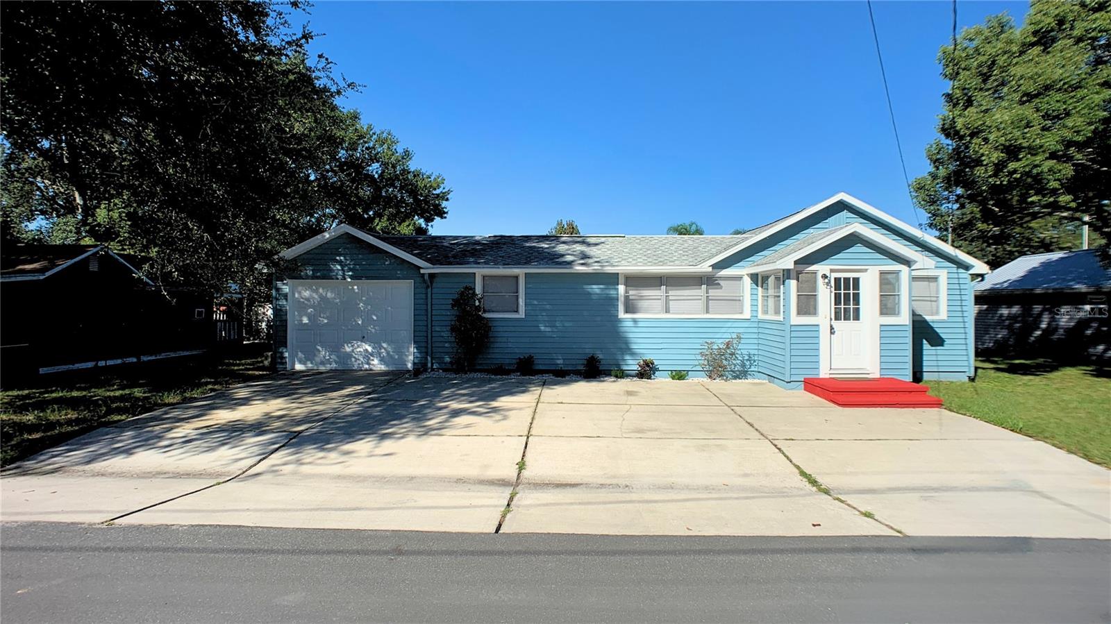 PINE GROVE PARK - Residential