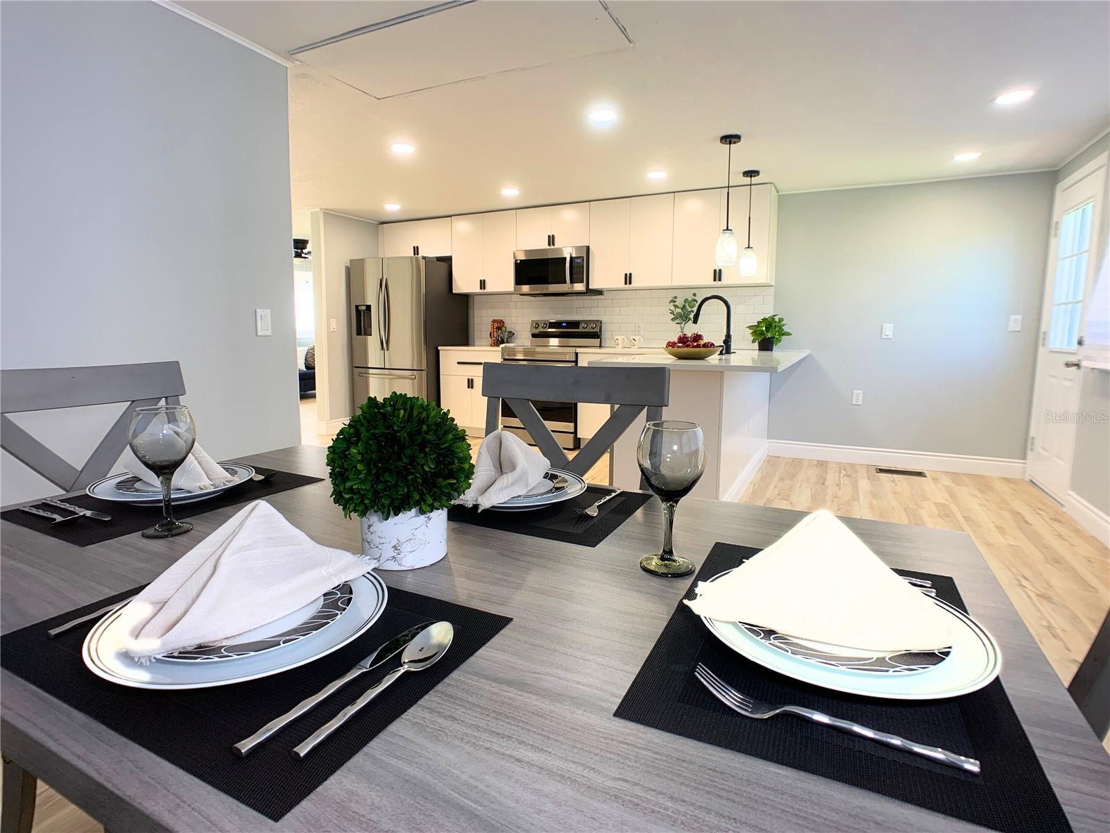 PINE GROVE PARK - Residential