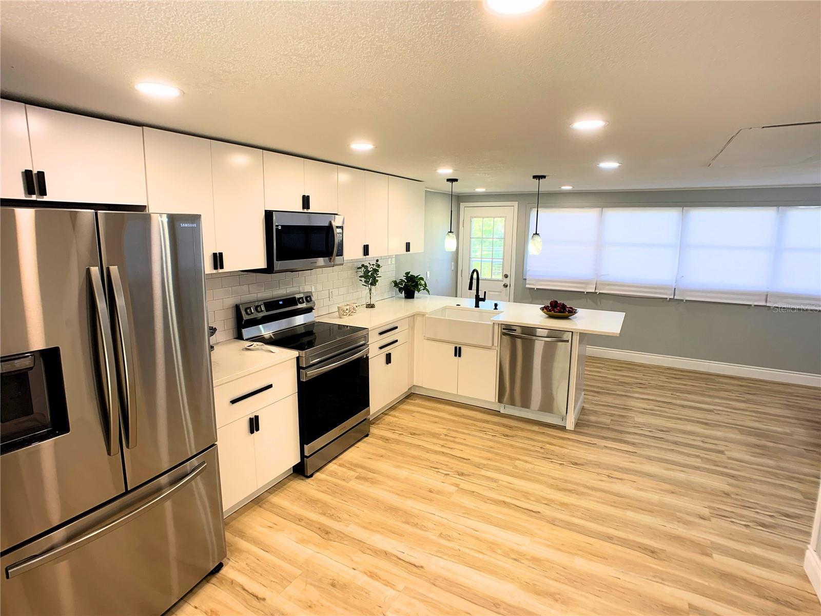 PINE GROVE PARK - Residential
