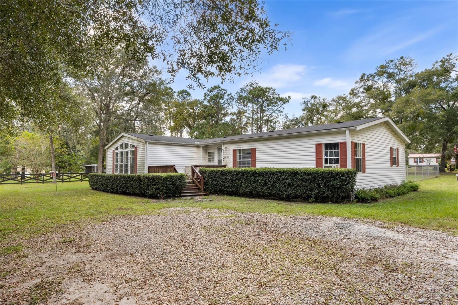 LAKE TROPICANA RANCHETTES - Residential