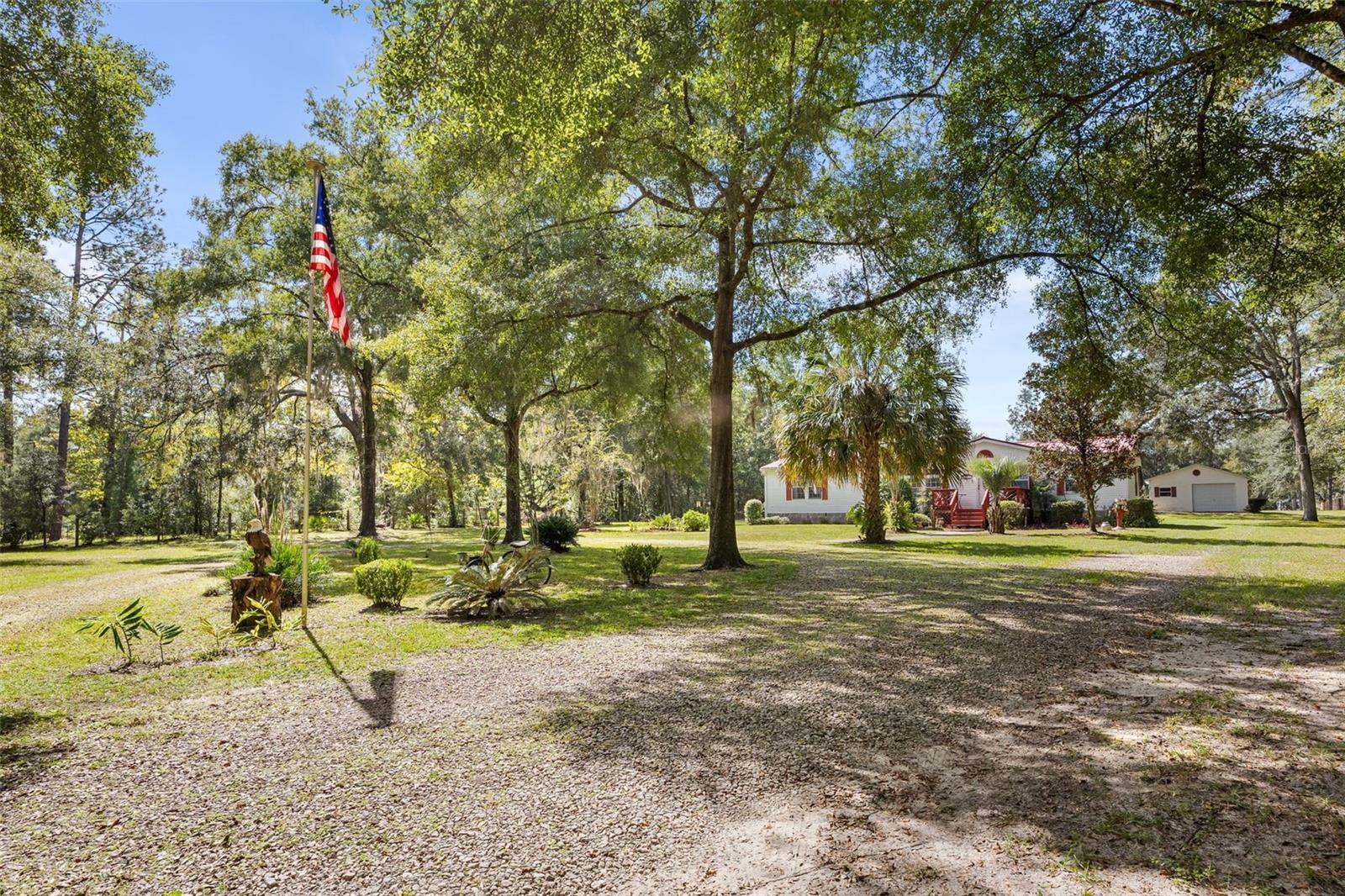LAKE TROPICANA RANCHETTES - Residential