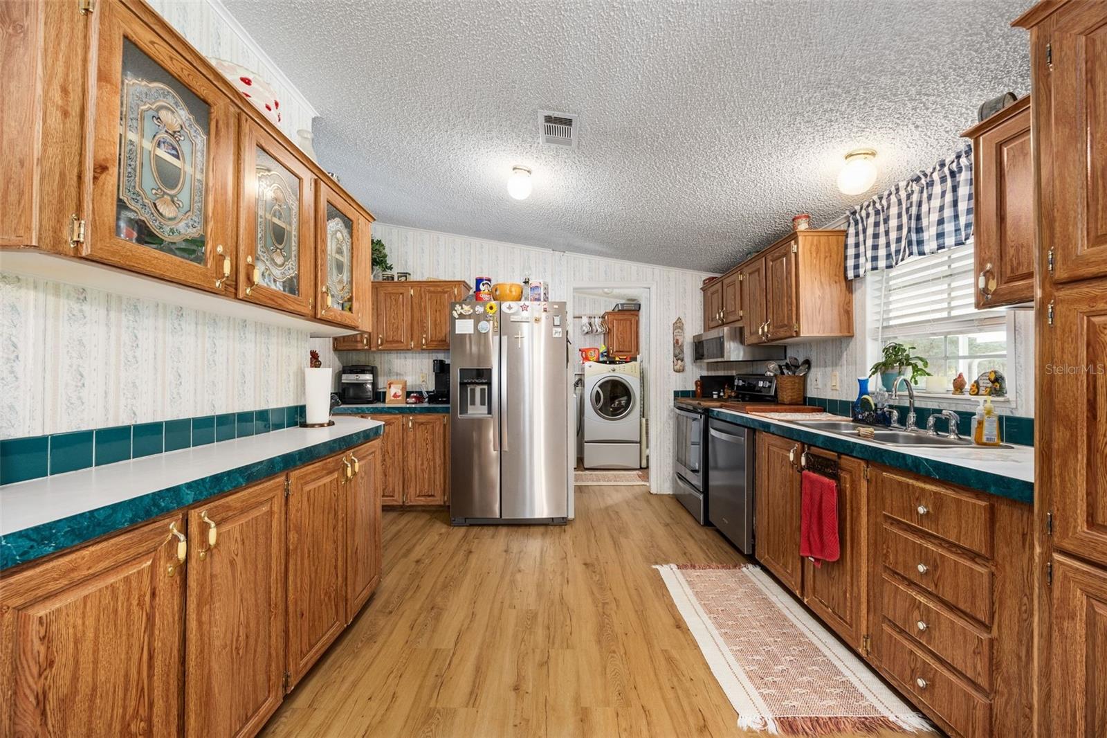 LAKE TROPICANA RANCHETTES - Residential
